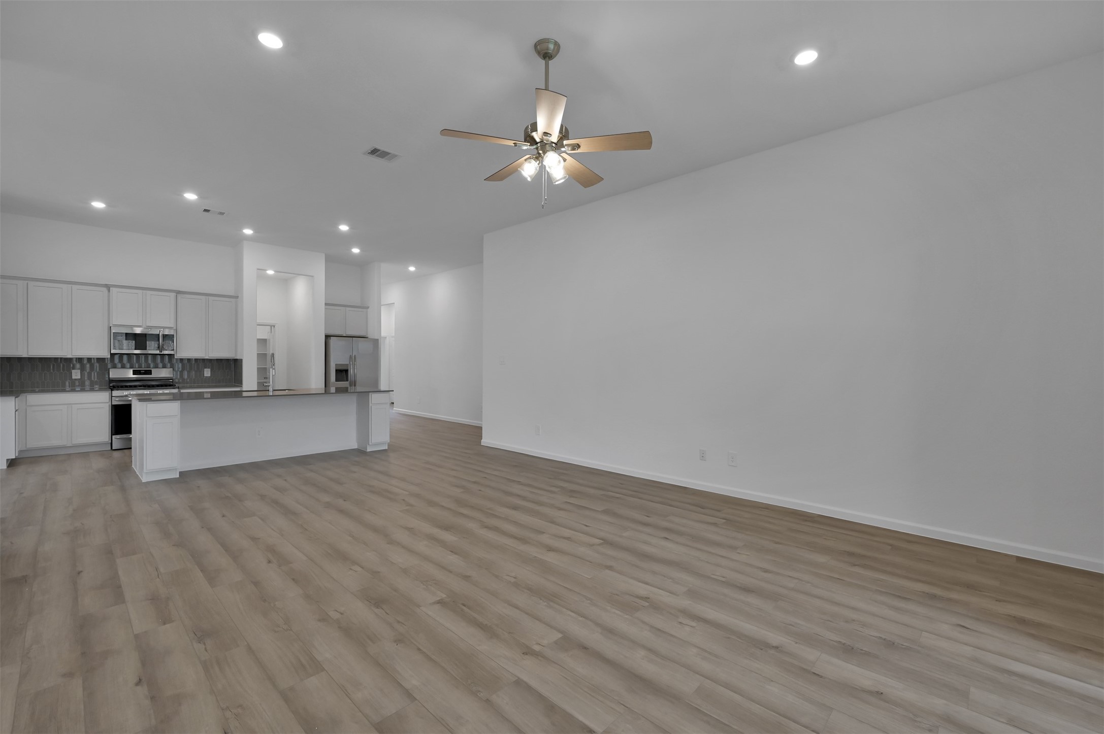 17841 McClary Cardinal Drive Conroe, TX 77302 - Photo 8 of 29