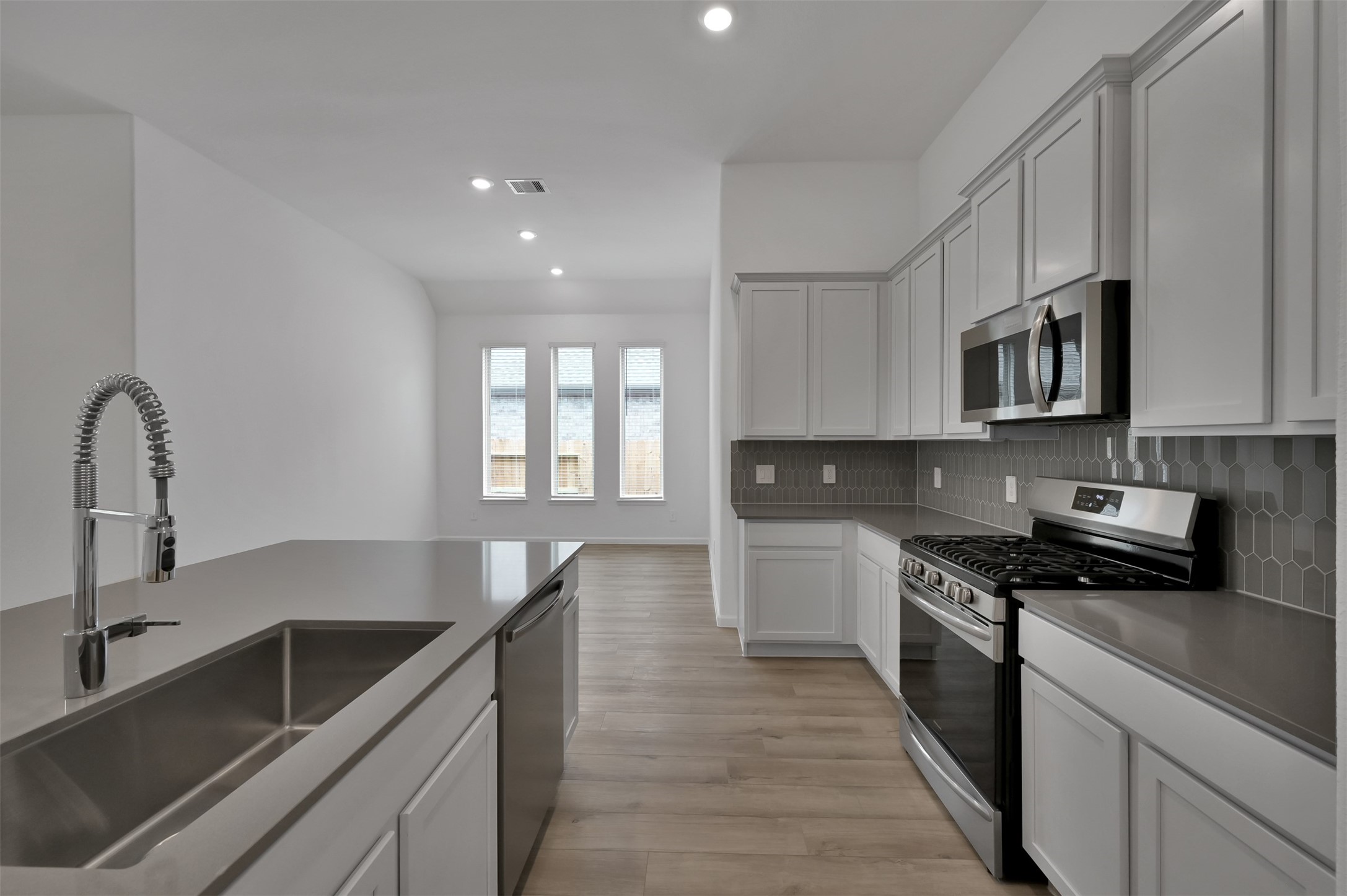 17841 McClary Cardinal Drive Conroe, TX 77302 - Photo 10 of 29