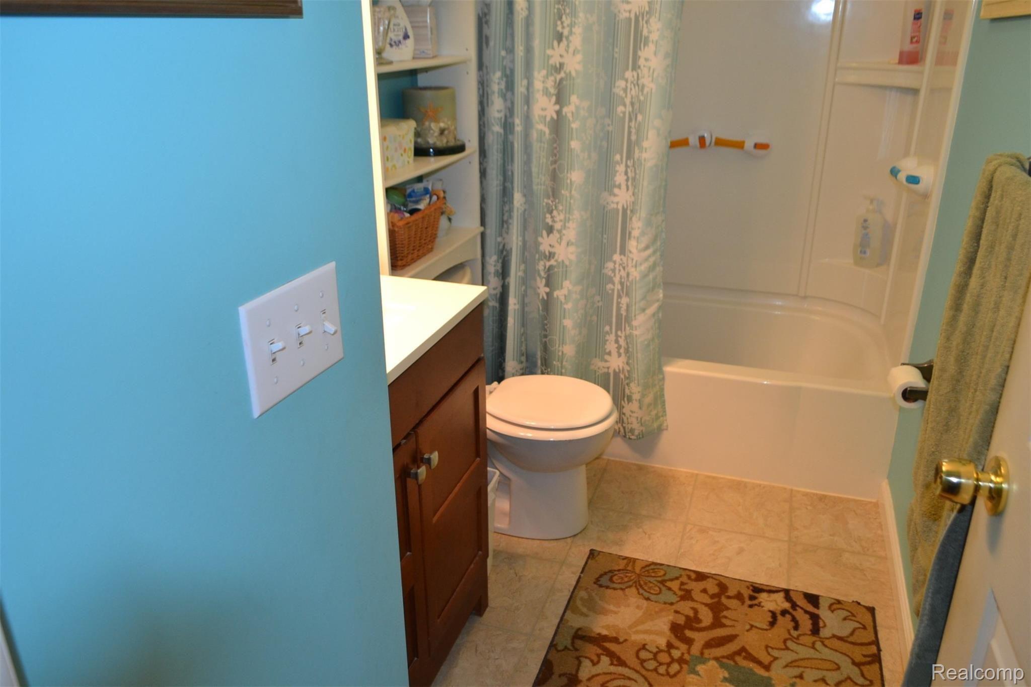 8282 Calkins Road Flint, MI 48532 - Photo 14 of 49 DSC_0243.JPG