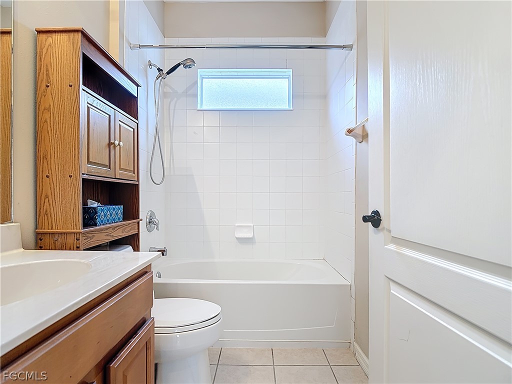 2798 Via Piazza Loop Fort Myers, FL 33905 - Photo 33 of 49