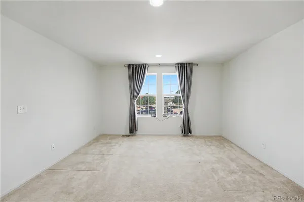 $649,900 | 19130 East Adriatic Circle, Aurora, CO 80013