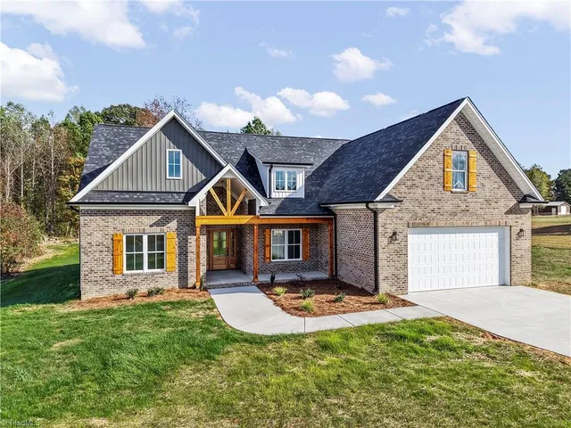 $479,000 | 176 Cricket's Run, Lexington, NC 27295