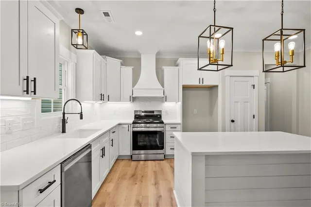 $479,000 | 176 Cricket's Run, Lexington, NC 27295