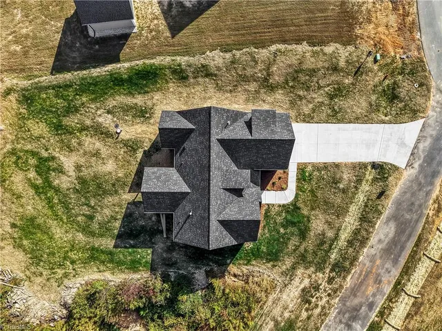 $479,000 | 176 Cricket's Run, Lexington, NC 27295