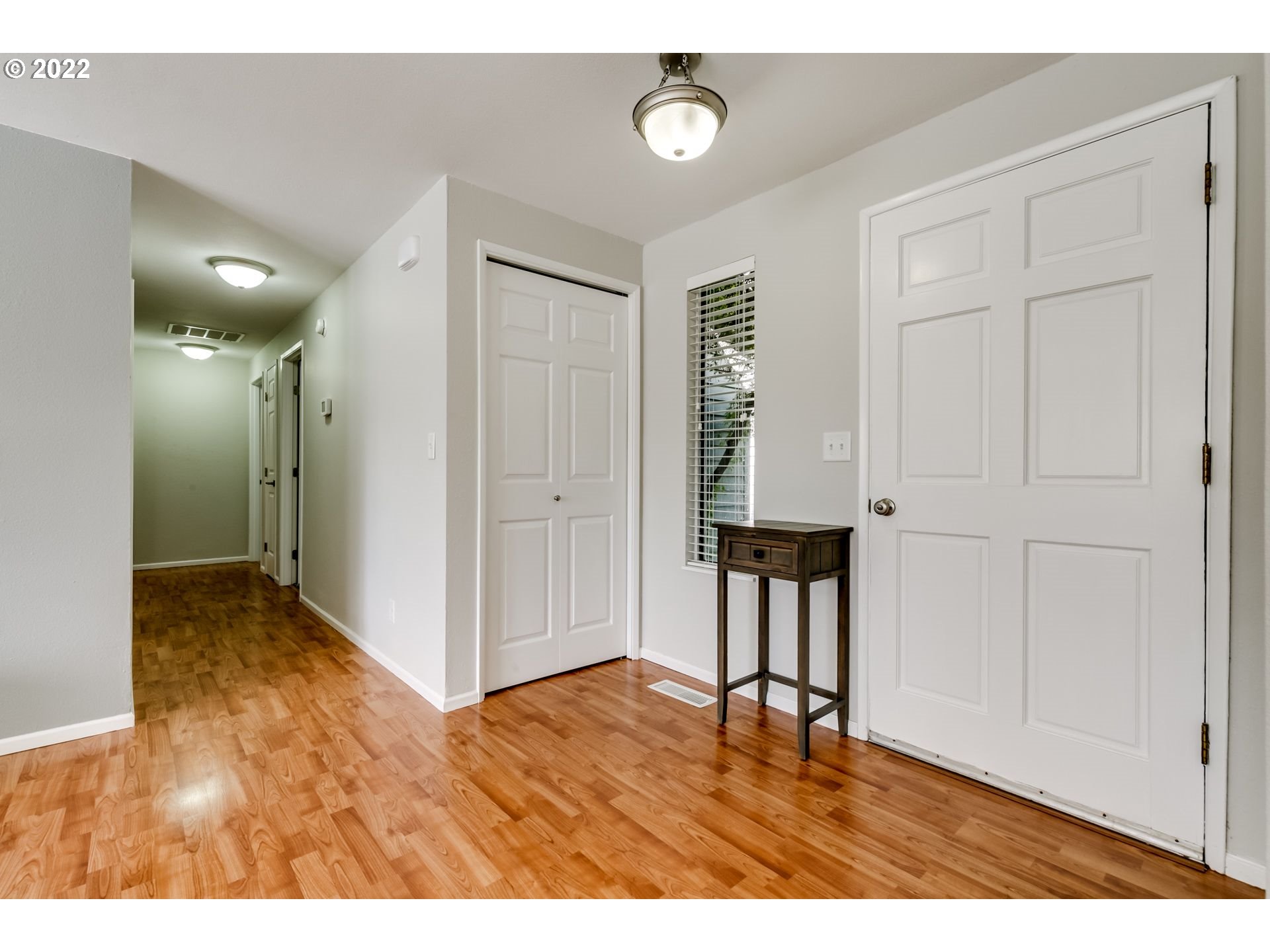 610 67th Place Springfield, OR 97478 - Photo 9 of 28 a view of empty room with wooden floor