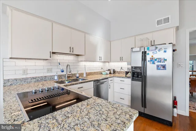 $4,750 | 2071 Van Tuyl Place, Falls Church, VA 22043