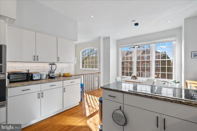 $4,750 | 2071 Van Tuyl Place, Falls Church, VA 22043