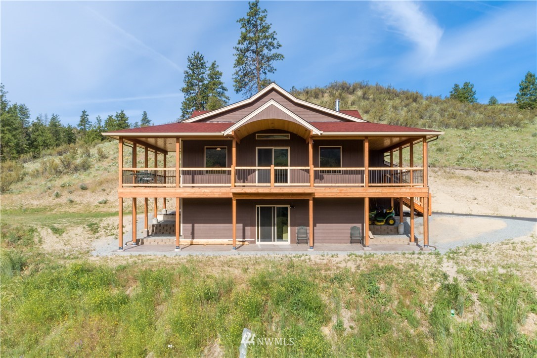 740 Chelan Trails Road Manson, WA 98831 - Photo 2 of 25 Gallery Image 2