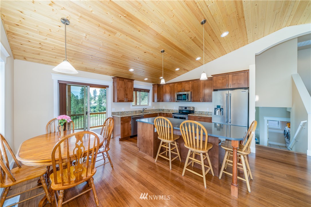 740 Chelan Trails Road Manson, WA 98831 - Photo 11 of 25 Gallery Image 11