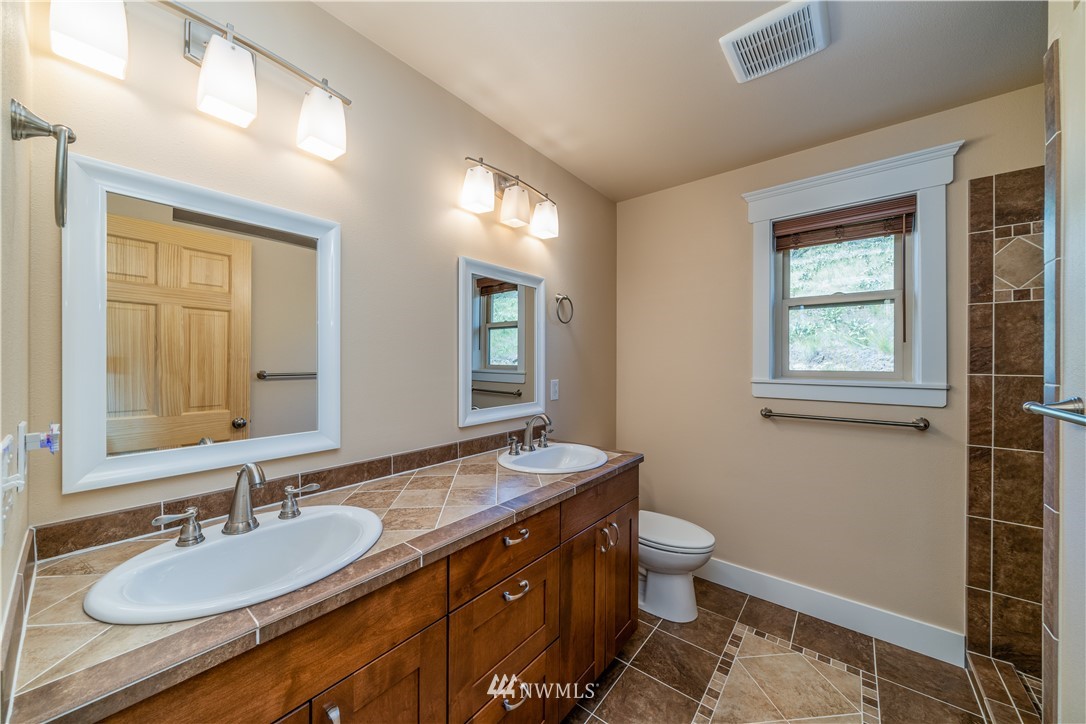 740 Chelan Trails Road Manson, WA 98831 - Photo 15 of 25 Gallery Image 15
