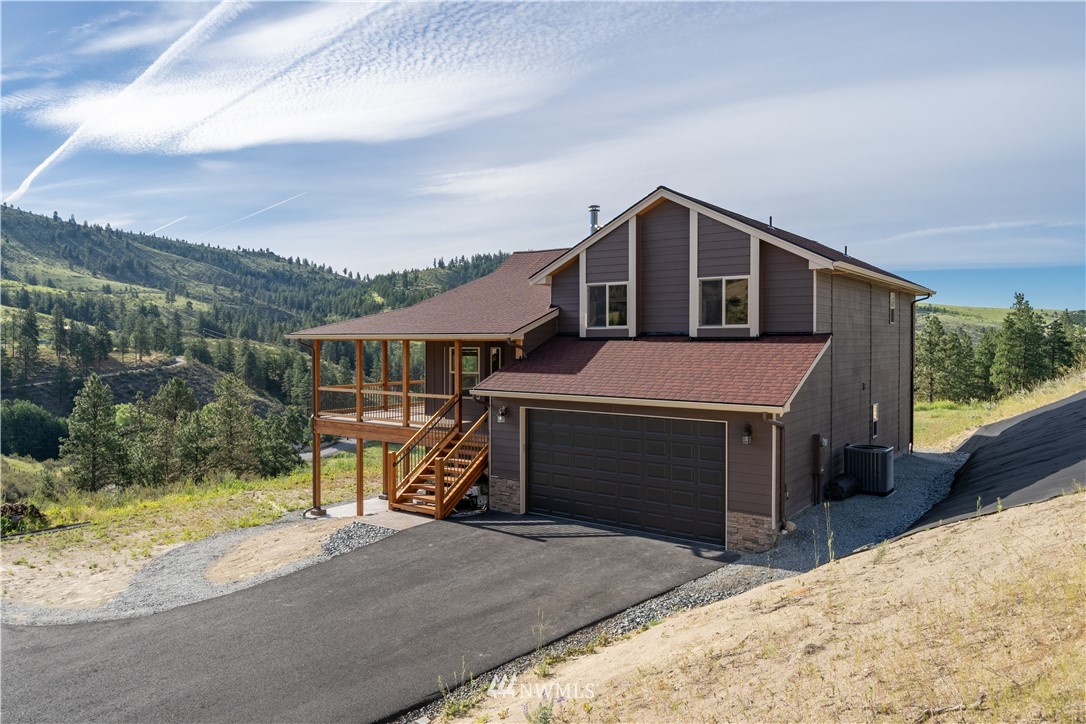 740 Chelan Trails Road Manson, WA 98831 - Photo 4 of 25 Gallery Image 4