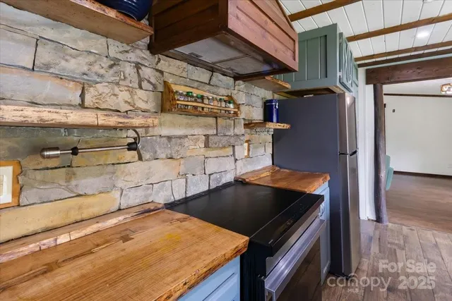 $395,000 | 24 Libby Drive, Unit 6, Weaverville, NC 28787