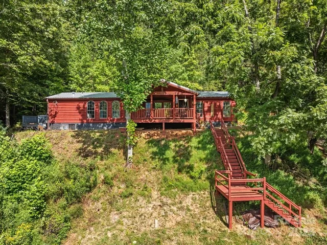 $395,000 | 24 Libby Drive, Unit 6, Weaverville, NC 28787