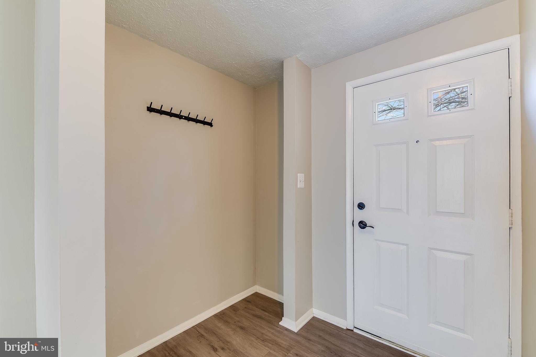 7946 Sutherland Court Pasadena, MD 21122 - Photo 18 of 39