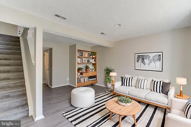 $340,000 | 7946 Sutherland Court, Pasadena, MD 21122