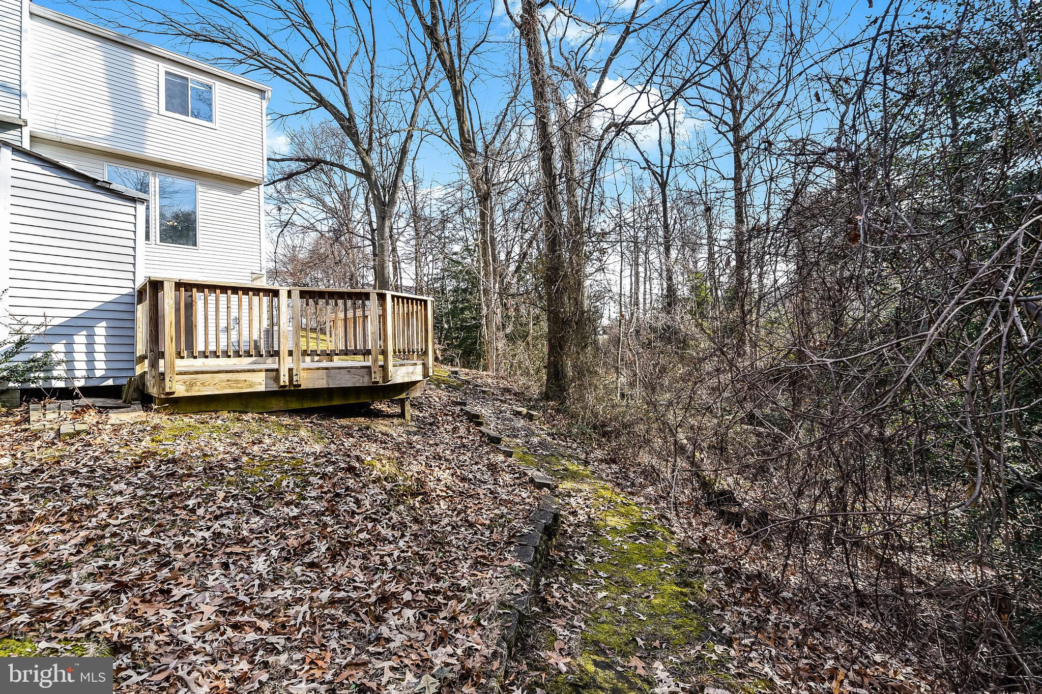 7946 Sutherland Court Pasadena, MD 21122 - Photo 5 of 37