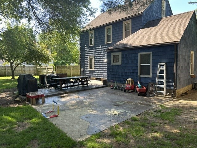 20 Fallston Street Springfield, MA 01119 - Photo 7 of 38