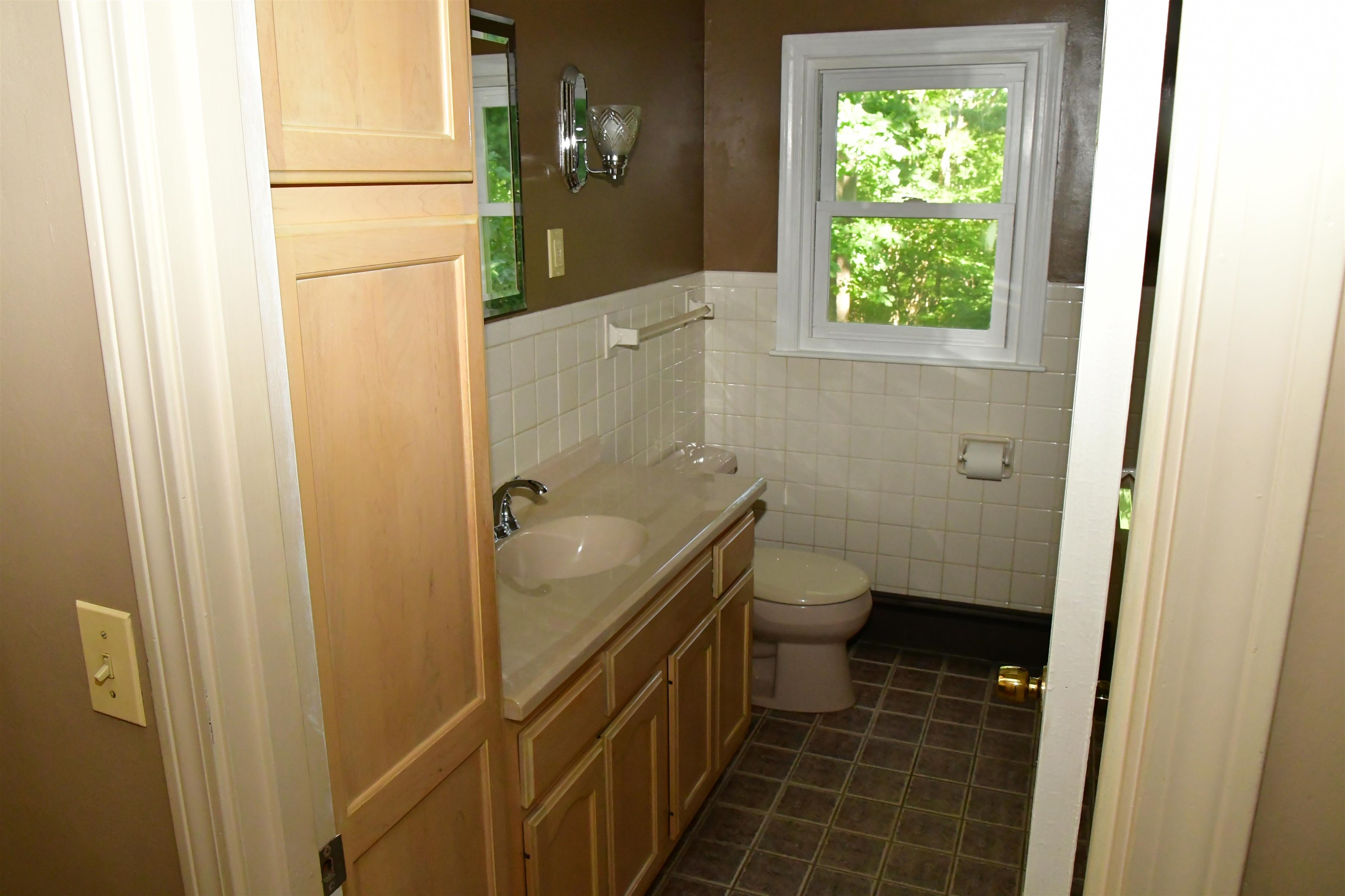 76 Woodridge Road Hampstead, NH 03826 - Photo 12 of 34