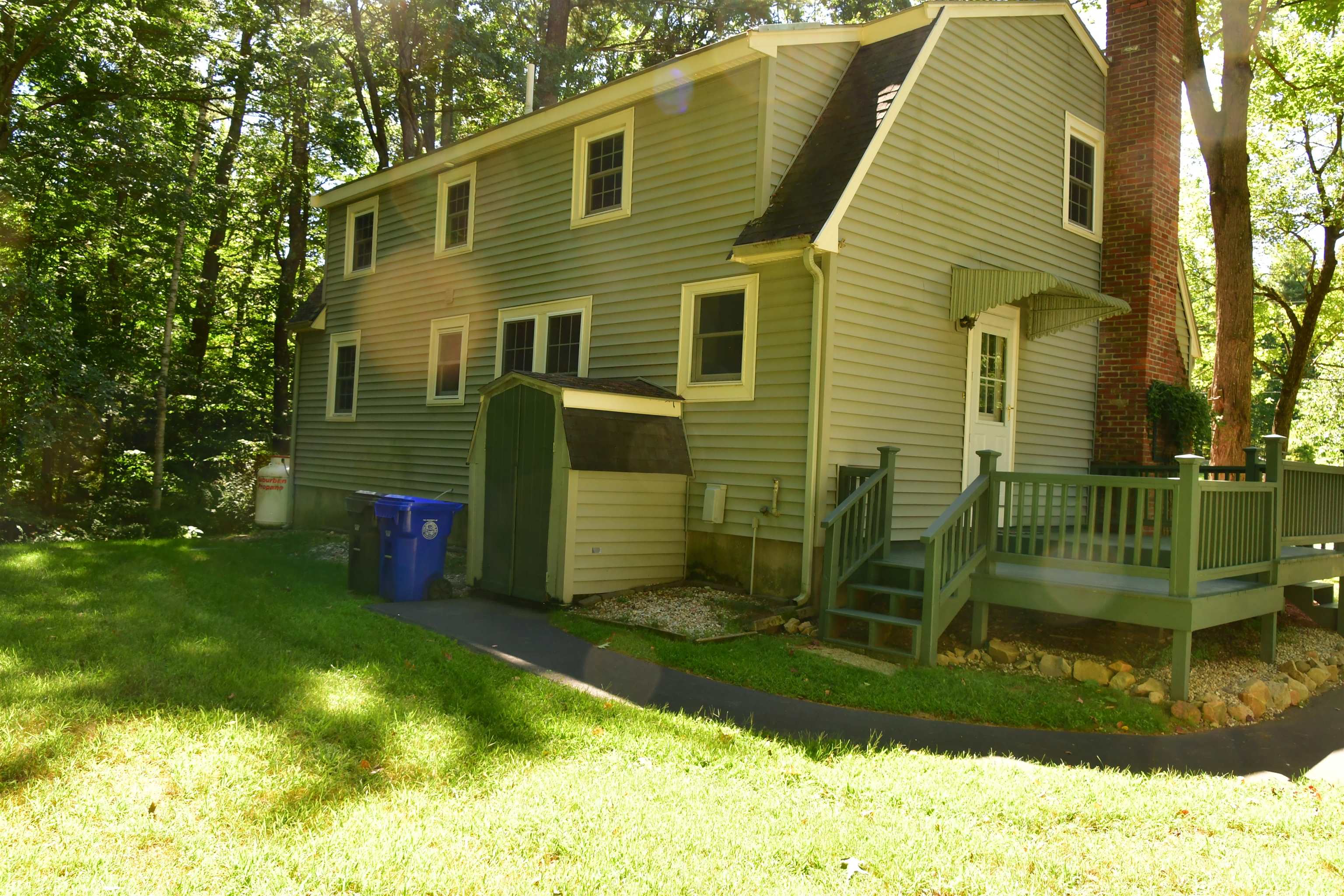 76 Woodridge Road Hampstead, NH 03826 - Photo 28 of 34