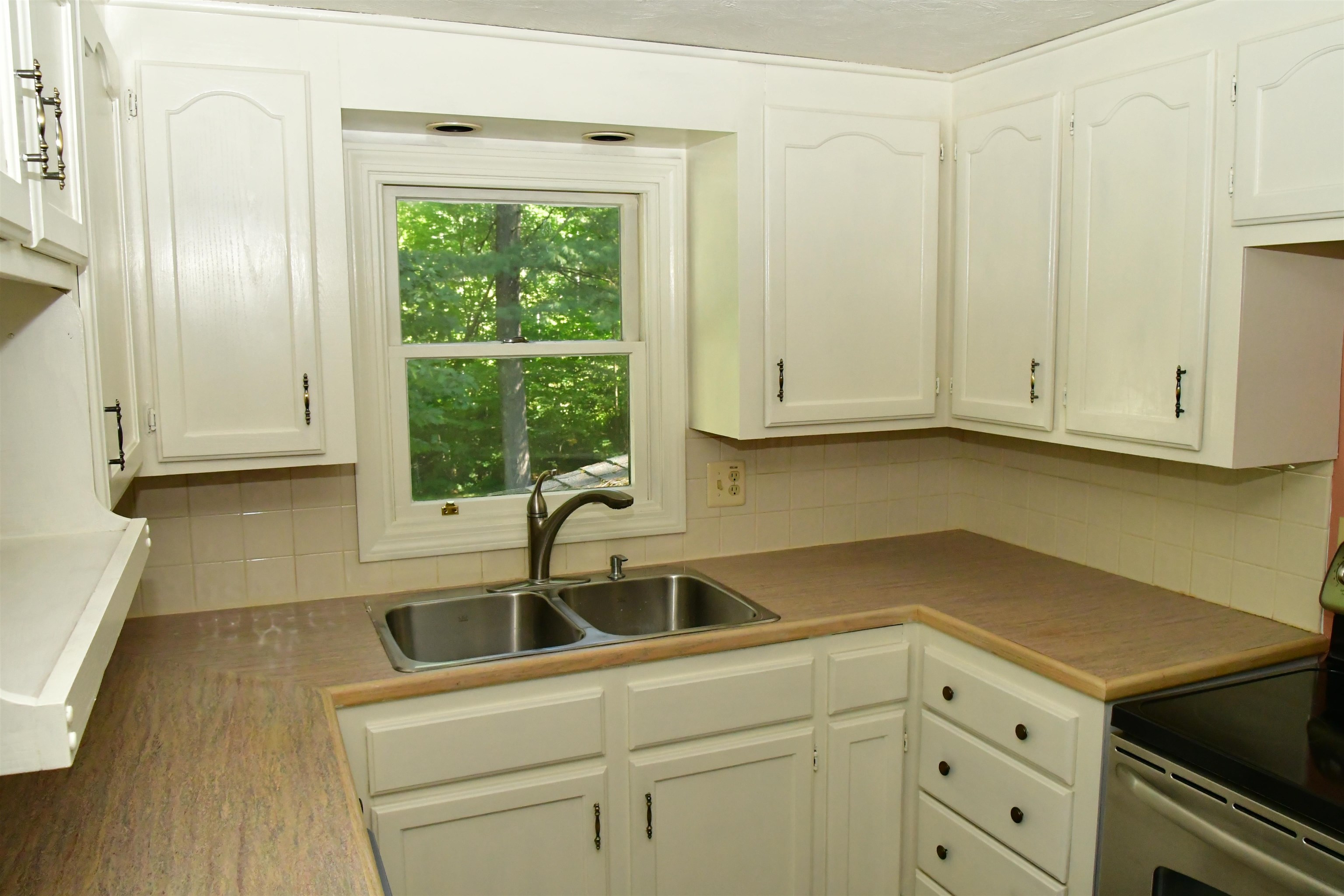 76 Woodridge Road Hampstead, NH 03826 - Photo 6 of 34