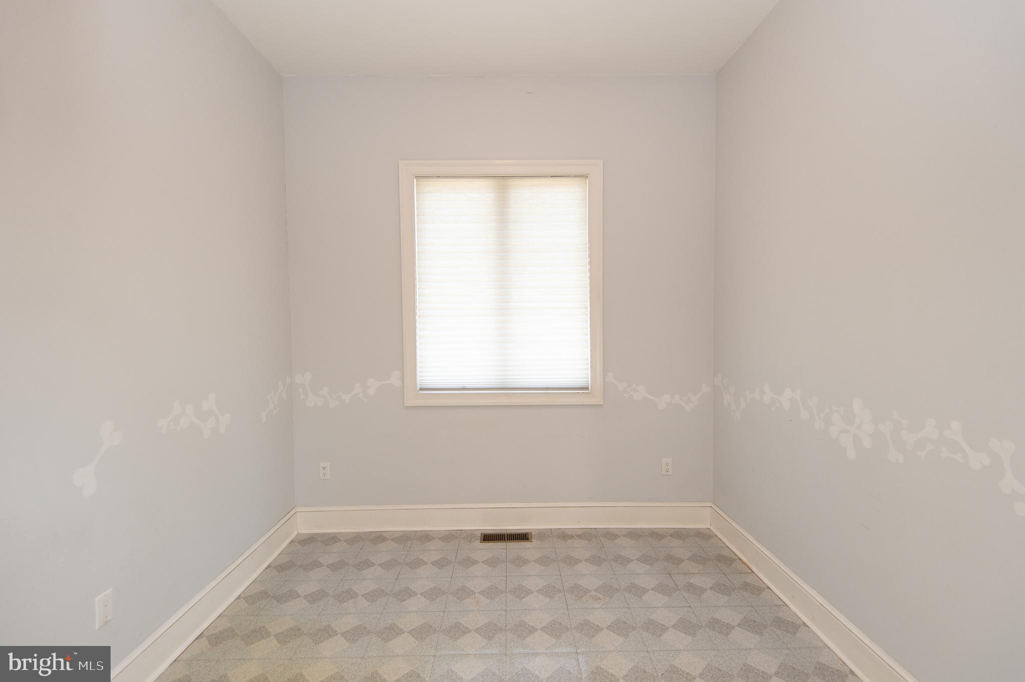 108 Riverside Drive Cambridge, MD 21613 - Photo 35 of 78 extra storage on main floor