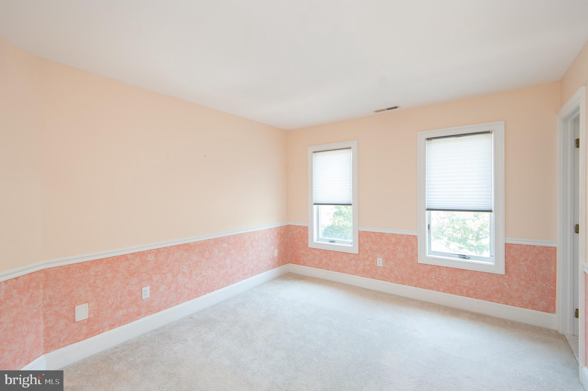108 Riverside Drive Cambridge, MD 21613 - Photo 49 of 78 upstairs bedroom with bathroom