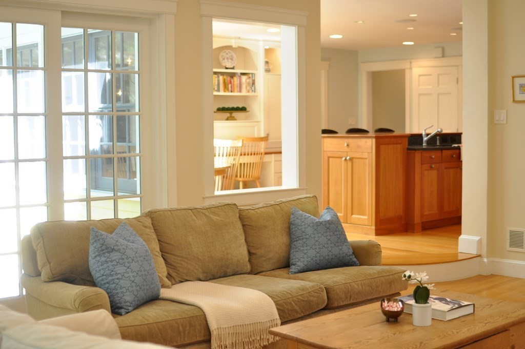 75 Walnut Street Concord, MA 01742 - Photo 18 of 39