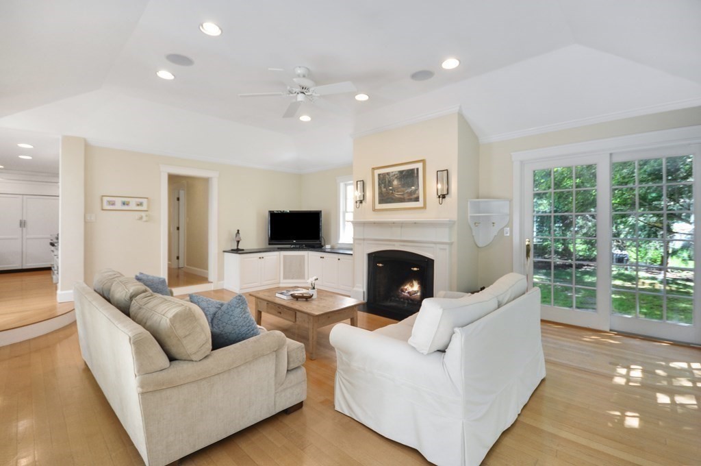 75 Walnut Street Concord, MA 01742 - Photo 20 of 39