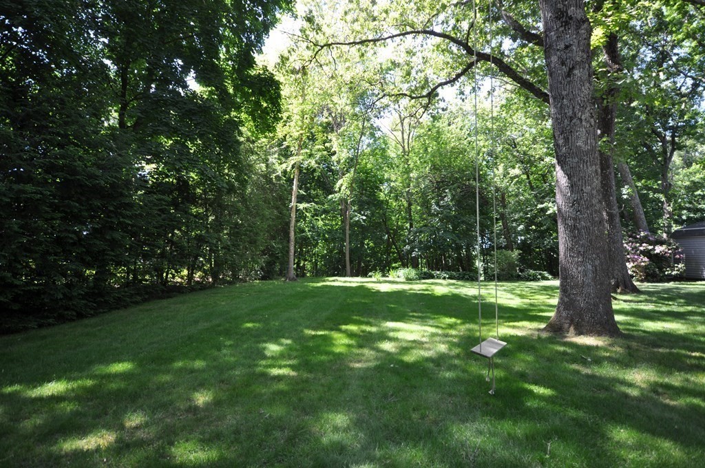 75 Walnut Street Concord, MA 01742 - Photo 2 of 39