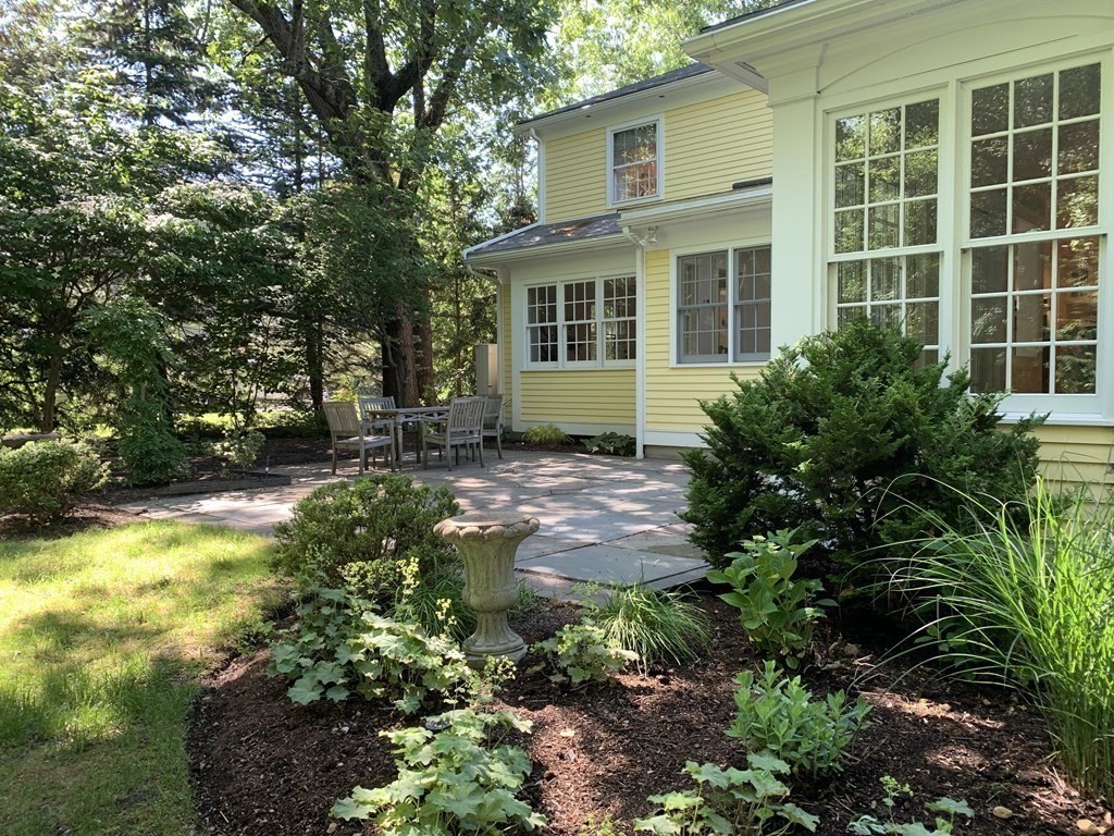 75 Walnut Street Concord, MA 01742 - Photo 33 of 39