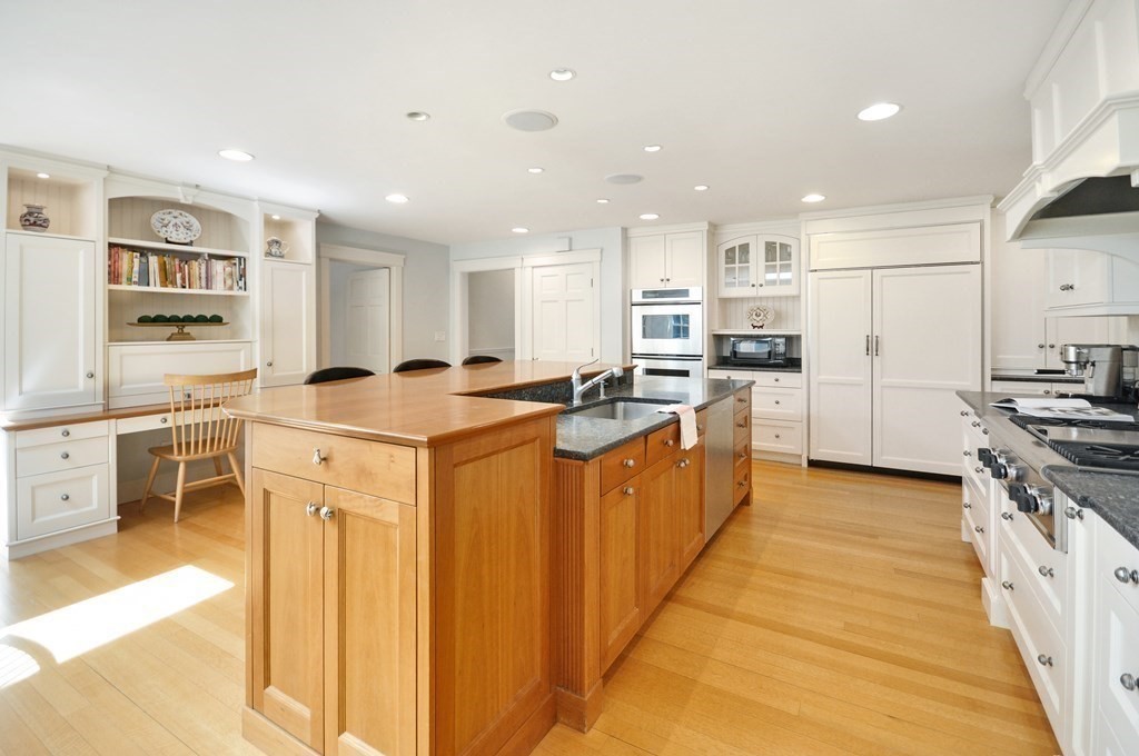 75 Walnut Street Concord, MA 01742 - Photo 8 of 39