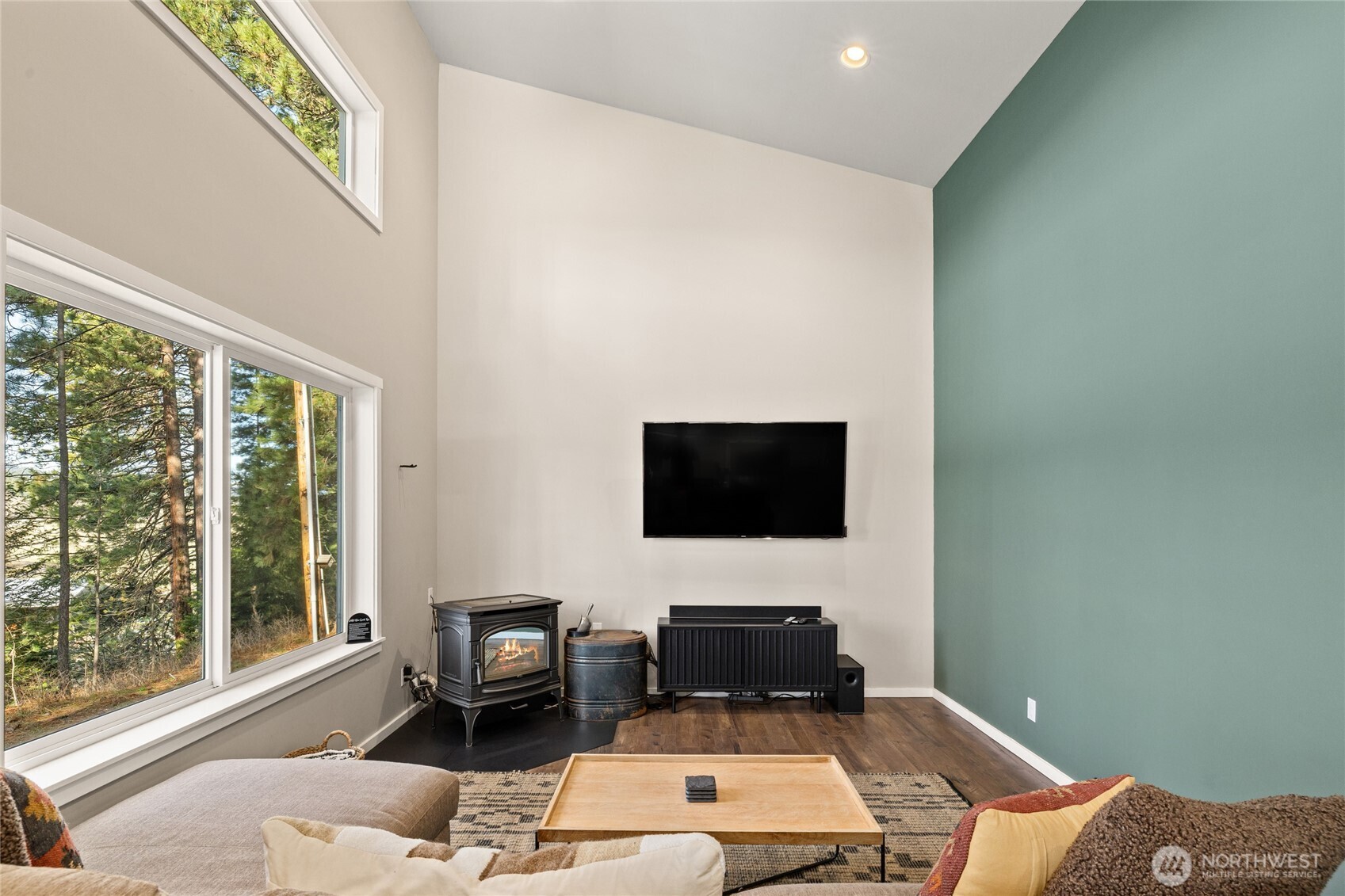 5910 Teanaway Road Cle Elum, WA 98922 - Photo 17 of 40 Gallery Image 17
