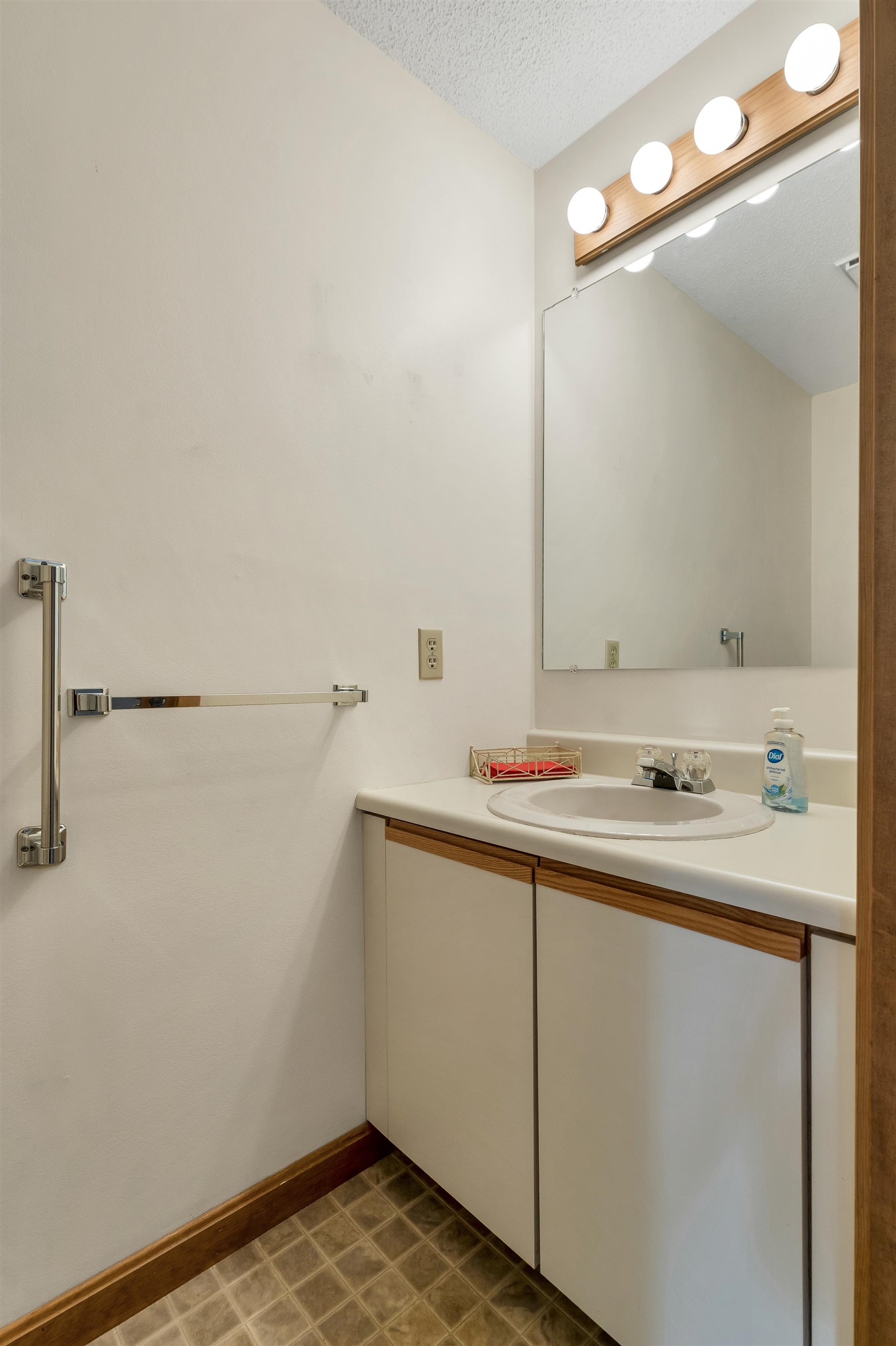 84 Branch Turnpike, Unit 13 Concord, NH 03301 - Photo 25 of 58