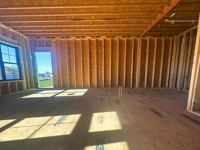 $979,900 | N66W21075 Sweet Clover Drive, Menomonee Falls, WI 53051