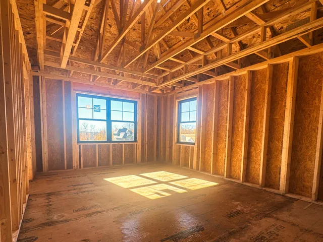 $979,900 | N66W21075 Sweet Clover Drive, Menomonee Falls, WI 53051