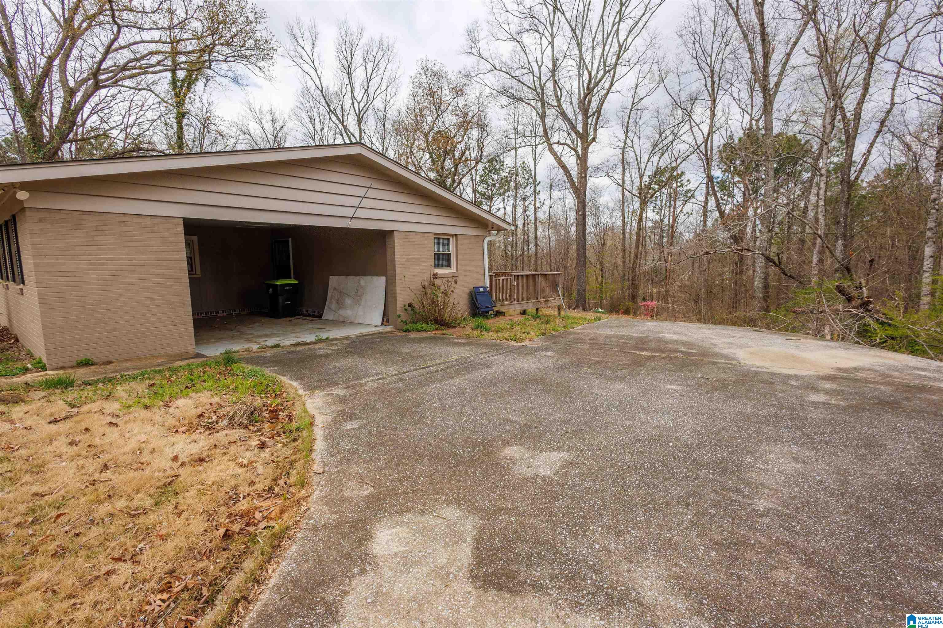 204 Dogwood Road Sylacauga, AL 35150 - Photo 5 of 23