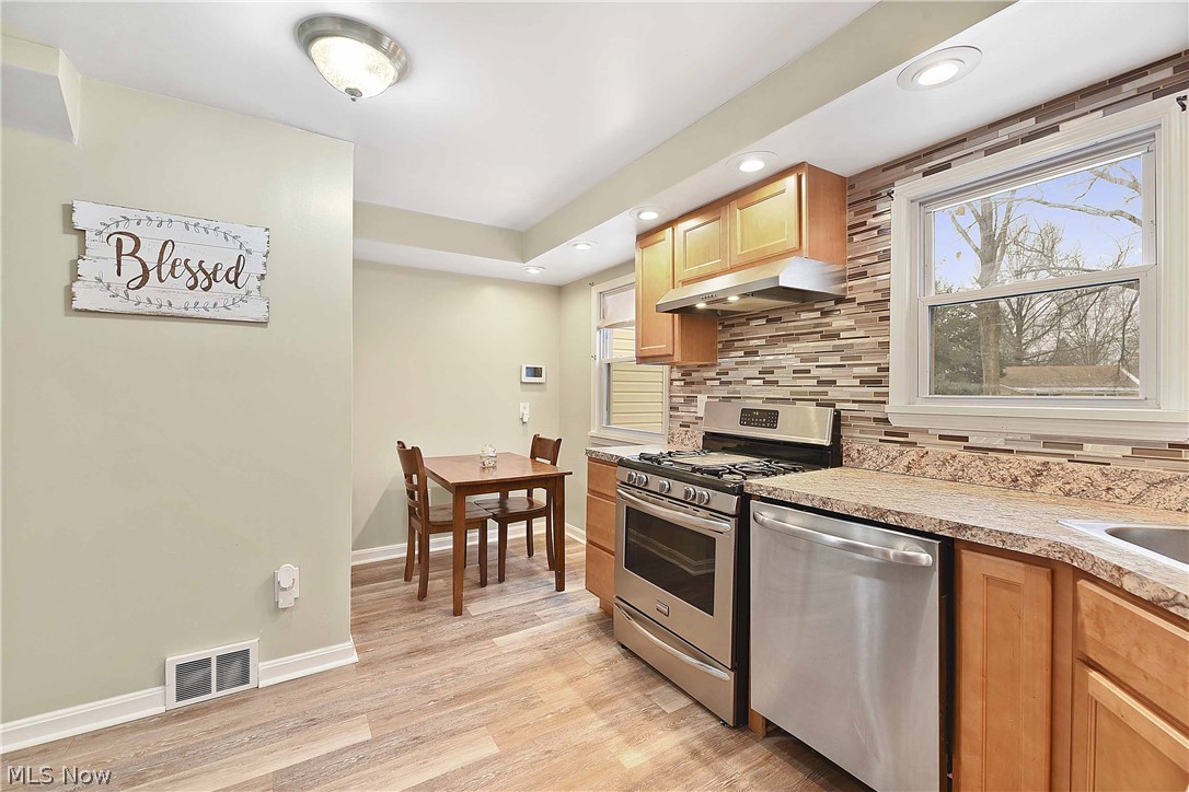 760 Quilliams Road Cleveland Heights, OH 44121 - Photo 13 of 29 Gallery Image 13