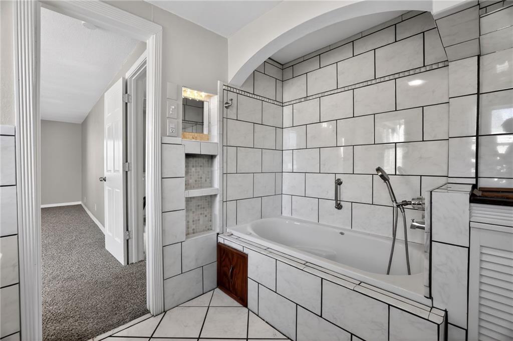 8016 Holmes Road Kansas City, MO 64131 - Photo 29 of 39