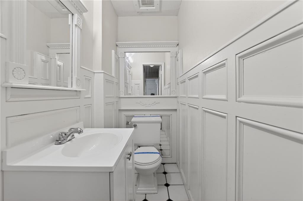 8016 Holmes Road Kansas City, MO 64131 - Photo 31 of 39