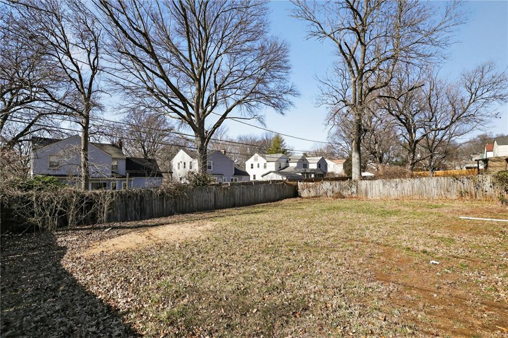 8016 Holmes Road Kansas City, MO 64131 - Photo 5 of 39