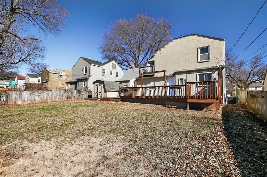 8016 Holmes Road Kansas City, MO 64131 - Photo 7 of 39