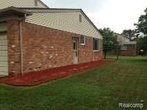 2833 Sandhurst Rochester Hills, MI 48307 - Photo 5 of 61