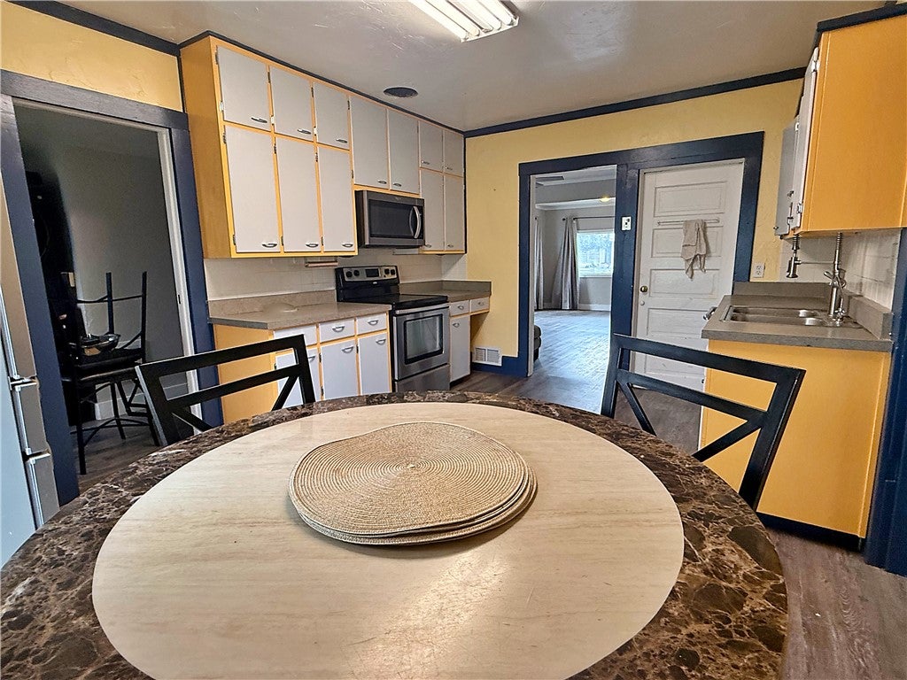 807 4th Street West Roundup, MT 59072 - Photo 6 of 24 Gallery Image 6