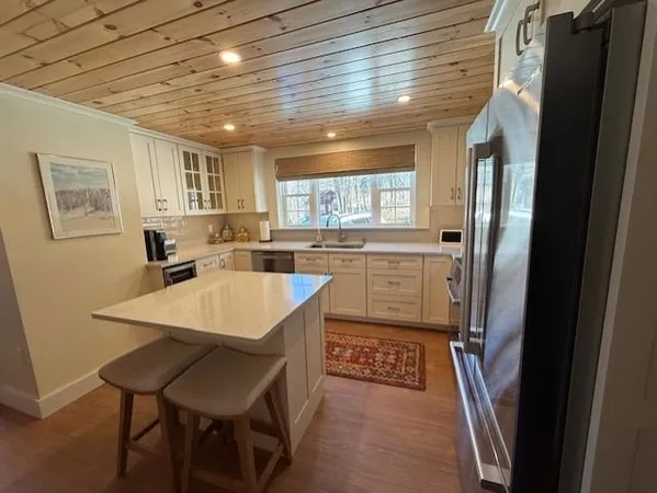 $5,500 | 14 Lake Avenue, Unit 2, Sunapee, NH 03782