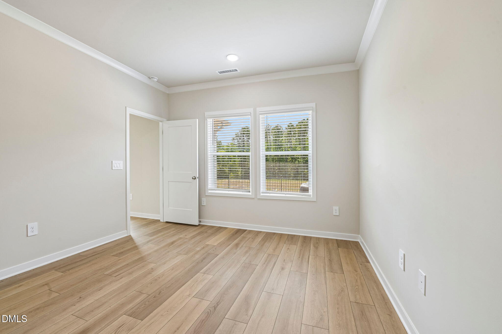 1502 Hatteras Road Durham, NC 27703 - Photo 22 of 44 22-web-or-mls-Raleigh - Avalon Place - 1
