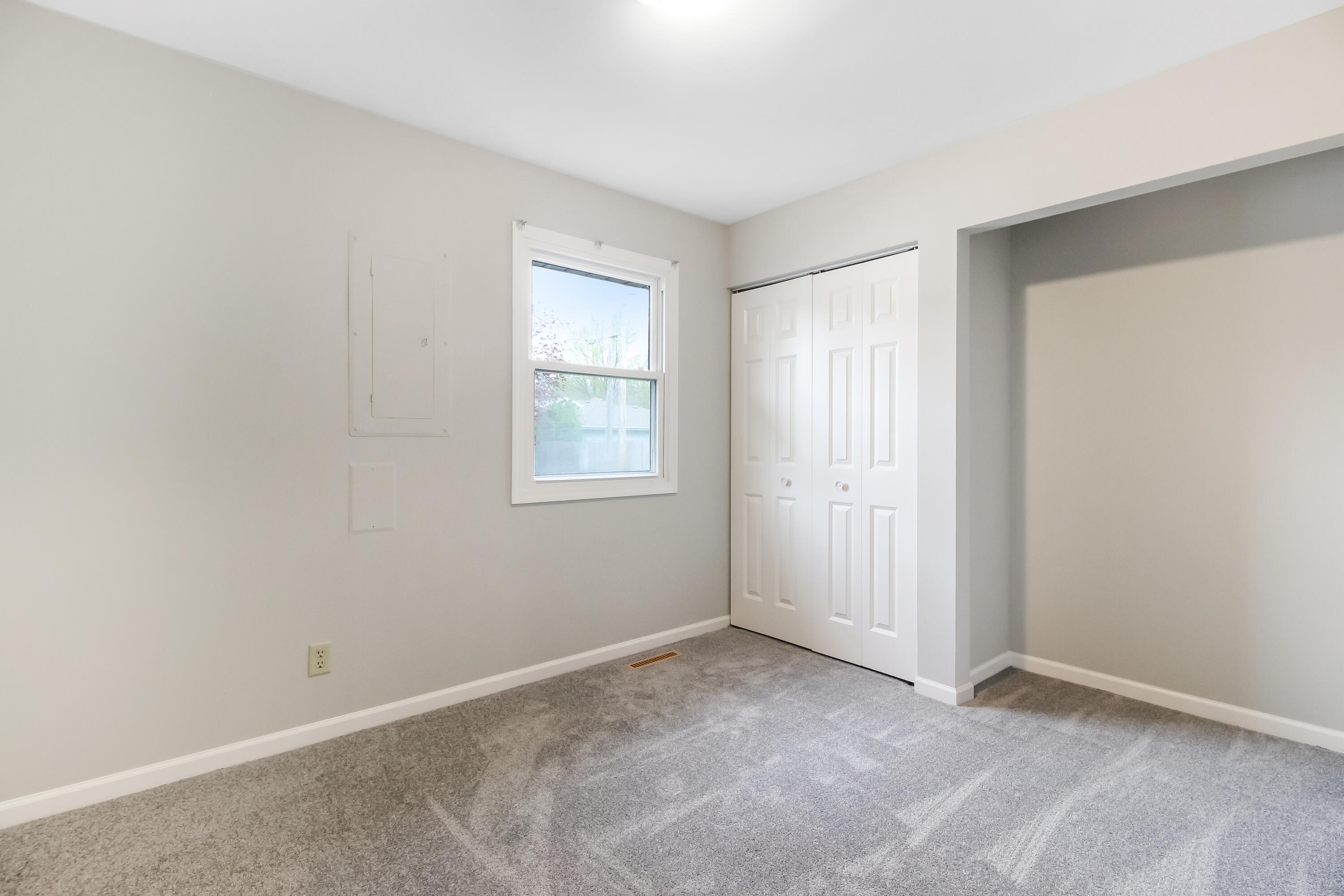 7348 West 83rd Place Crown Point, IN 46307 - Photo 12 of 14 an empty room with windows