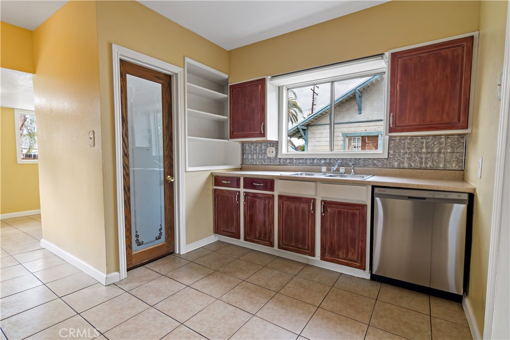 4781 Brockton Avenue Riverside, CA 92506 - Photo 17 of 46