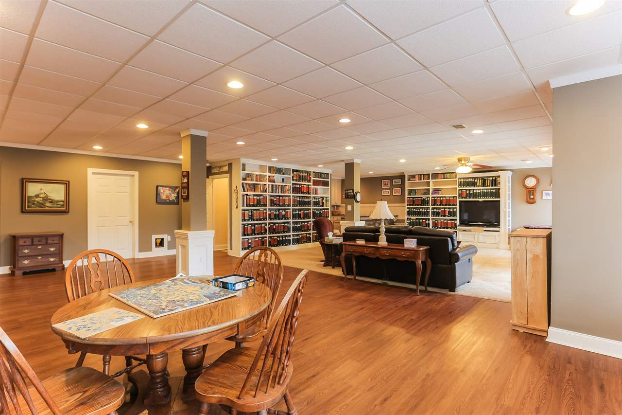 52521 Shelby Road Utica, MI 48316 - Photo 44 of 78 31316000-43.JPG