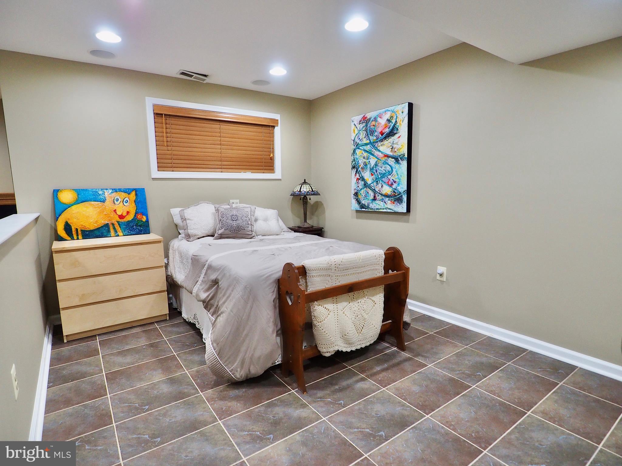1312 Red Hawk Circle Reston, VA 20194 - Photo 41 of 48 Lower level open area for office/den/guests