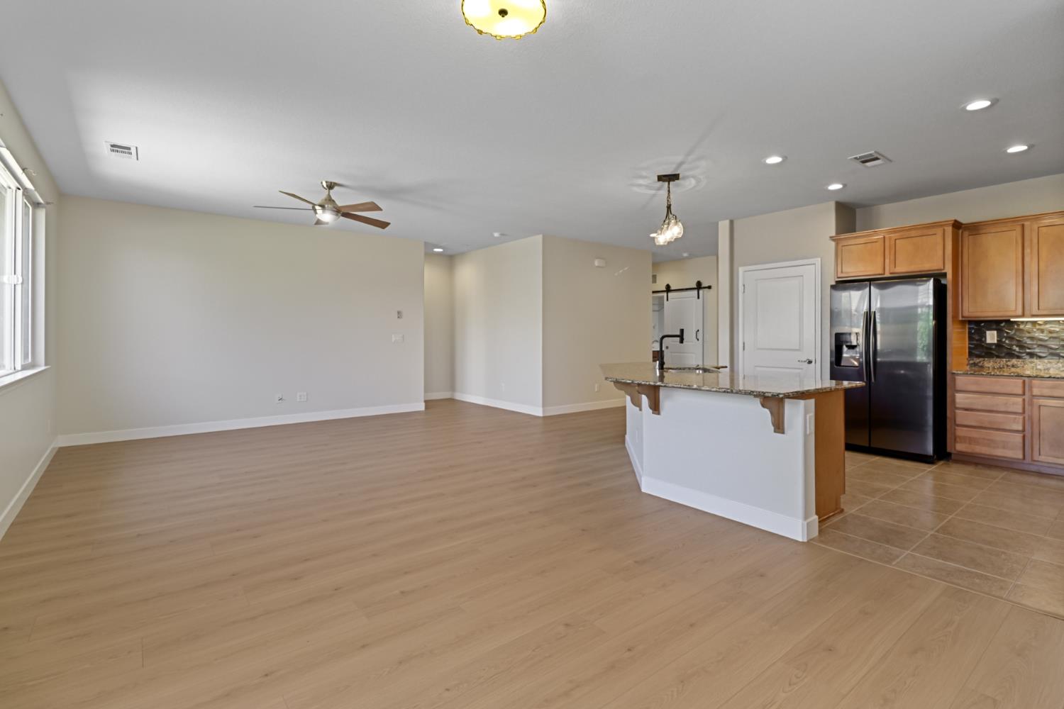 9895 Sheffield Way Elk Grove, CA 95757 - Photo 11 of 49